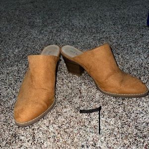 Old Navy Water Resistant Mules